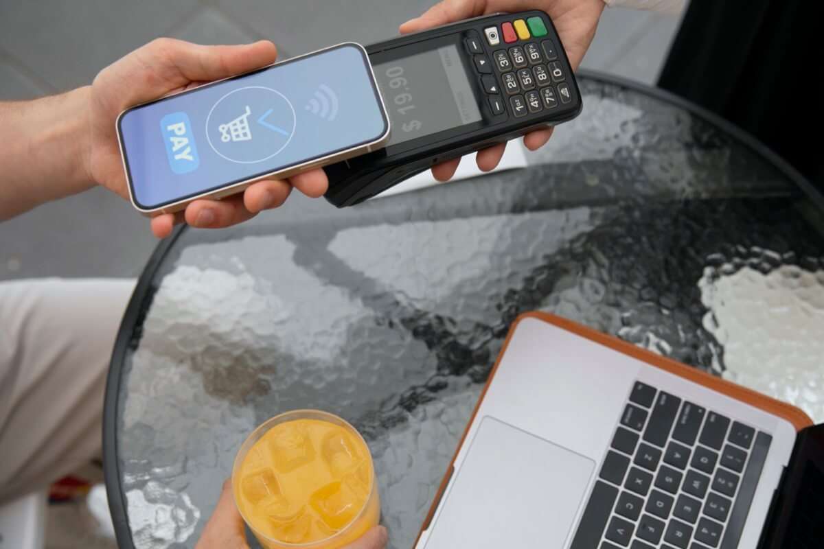 mobile-payment-technology-transforming-the-future-of-commerce